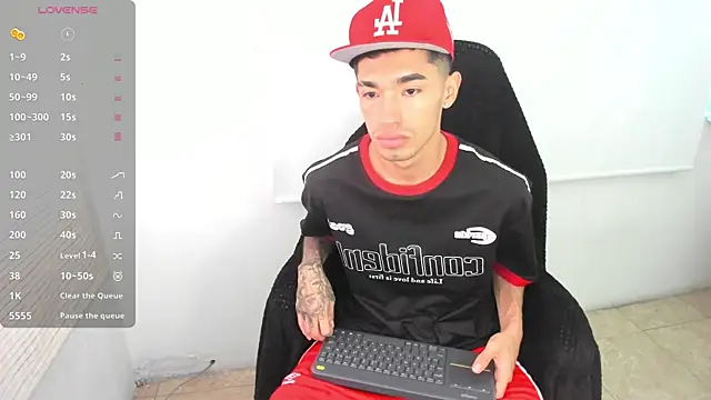 Damon  333 online show from February 24, 2025, 10:47 pm