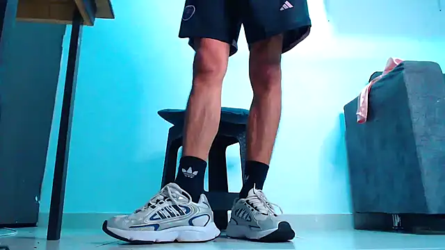 mastersmits online show from September 20, 2025, 7:02 am