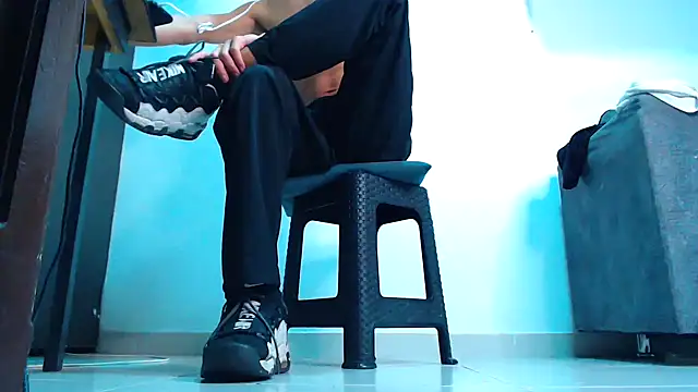 mastersmits online show from September 28, 2025, 3:57 am