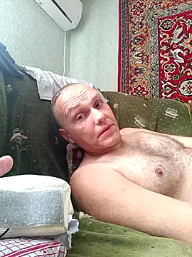 Pineapple04 online show from September 19, 2025, 5:44 am