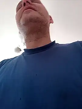 Pineapple04 online show from April 13, 2026, 6:28 am