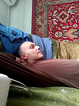 Pineapple04 online show from October 13, 2025, 7:21 am