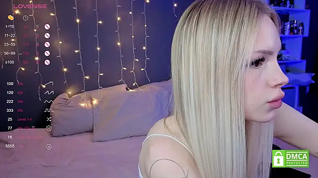 aneta alisha online show from November 17, 2025, 1:26 pm