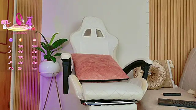 EmilyRive online show from November 29, 2025, 11:10 am