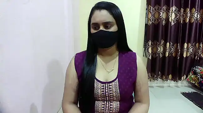 Snapshot of LovelyRose69 chatting on January 1, 2025, 8:37 pm LovelyRose69 online show from January 1, 2025, 8:37 pm