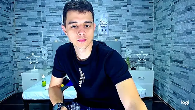 ADAM HOT online show from September 10, 2025, 9:36 pm