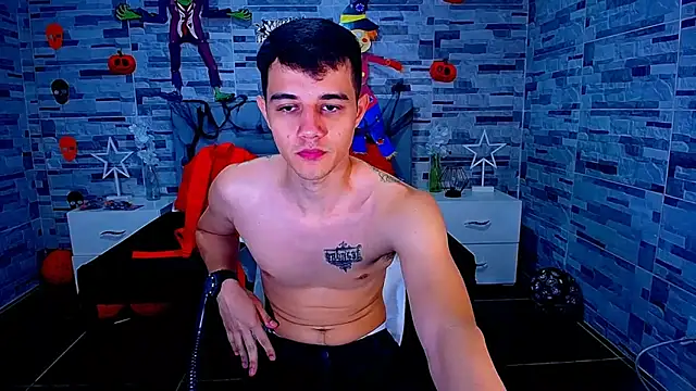 ADAM HOT online show from October 23, 2025, 9:35 pm