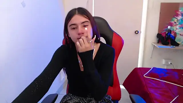 Maximesex online show from November 22, 2025, 1:32 pm