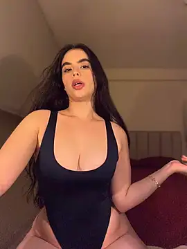 Mavi Coless online show from June 3, 2026, 1:17 am