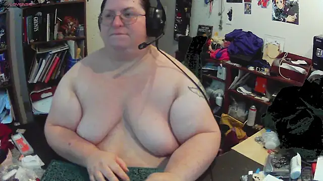 ShibariTurtleDuck online show from June 10, 2026, 3:02 pm