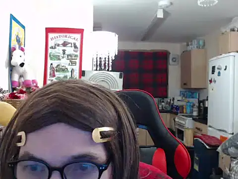 RainBowGirlTs115 online show from February 15, 2025, 5:39 pm