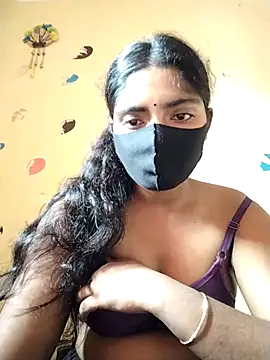 Snapshot of Lina-Rose chatting on September 17, 2025, 8:05 am Lina-Rose online show from September 17, 2025, 8:05 am