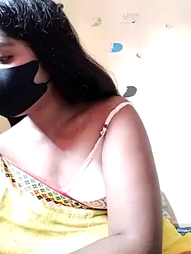 Snapshot of Lina-Rose chatting on September 10, 2025, 1:15 am Lina-Rose online show from September 10, 2025, 1:15 am