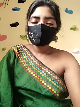 Snapshot of Lina-Rose chatting on March 18, 2025, 1:35 am Lina-Rose online show from March 18, 2025, 1:35 am