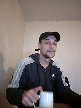 kx93 online show from November 14, 2025, 4:21 pm