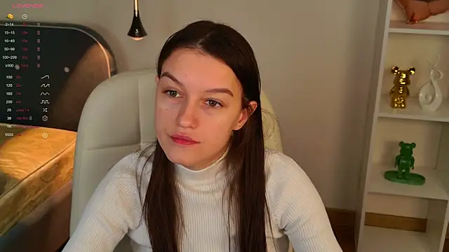 Snapshot of Alice__grace chatting on January 31, 2025, 9:26 pm Alice grace online show from January 31, 2025, 9:26 pm