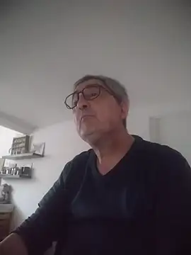 lalouette16 online show from March 11, 2026, 5:07 pm