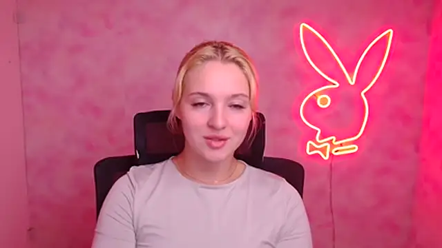 Milka kiss  online show from October 9, 2025, 12:06 pm