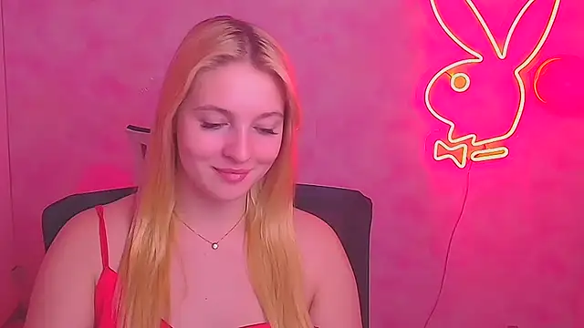 Milka kiss  online show from February 17, 2025, 3:44 pm