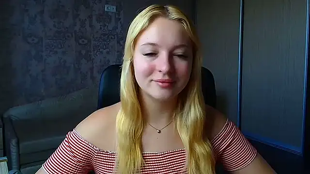 Snapshot of Milka_kiss_ chatting on June 12, 2026, 5:27 am Milka kiss online show from June 12, 2026, 5:27 am