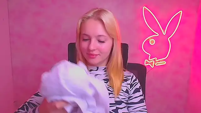 Milka kiss  online show from September 22, 2025, 5:46 am