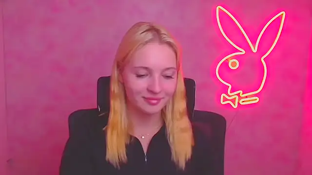 Milka kiss  online show from September 29, 2025, 11:49 am