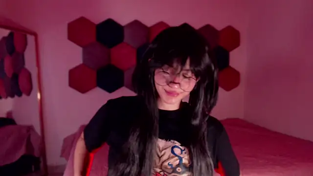 liz-beths online show from March 3, 2025, 1:56 pm