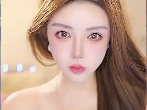 Qiaoqiao  online show from July 28, 2026, 8:52 pm