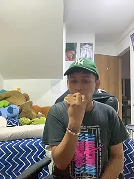 axel ps online show from September 24, 2025, 10:05 pm