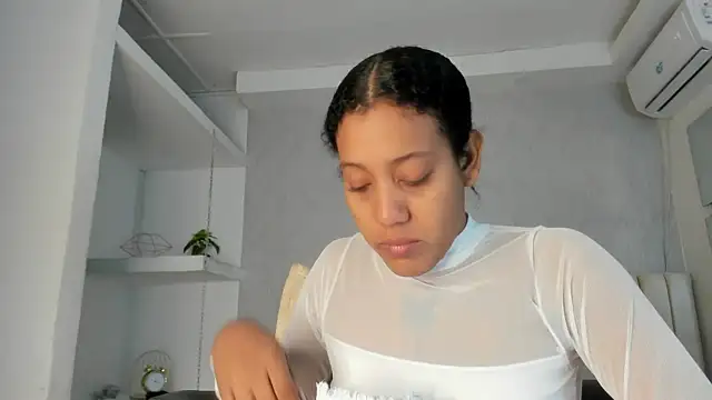 flavia cruz online show from May 9, 2026, 12:08 pm