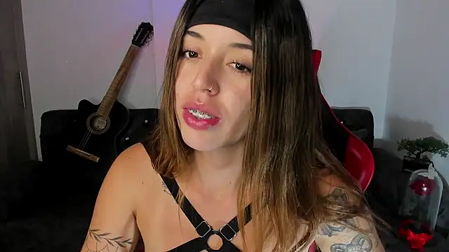 Snapshot of zoee_jackson chatting on October 1, 2025, 4:50 am zoee jackson online show from October 1, 2025, 4:50 am