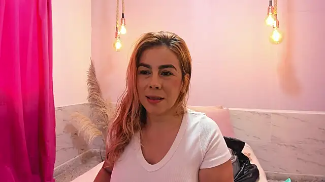 vannhesa online show from October 23, 2025, 4:38 pm