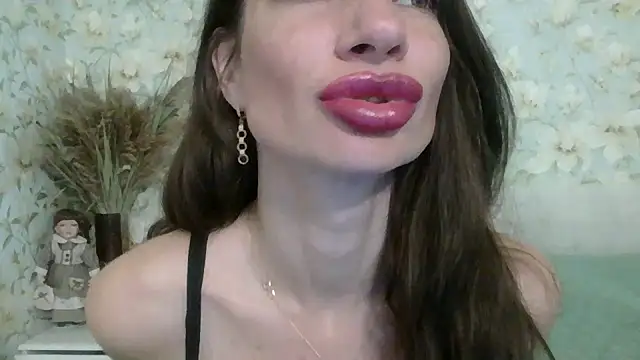 KikoBirds29 online show from March 15, 2025, 9:09 am