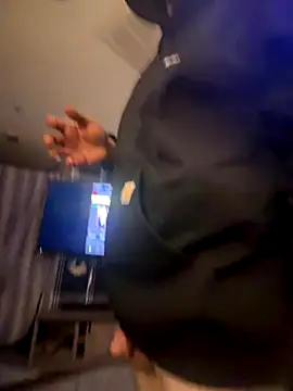 matte36  online show from November 9, 2025, 9:13 am