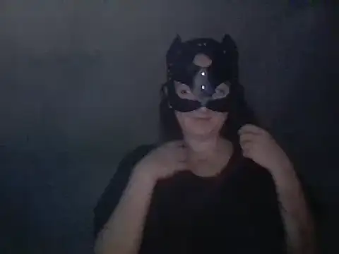 MaxWellas6 online show from December 16, 2025, 11:53 pm