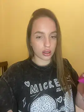 Snapshot of EdnaBradley chatting on February 26, 2026, 11:16 pm EdnaBradley online show from February 26, 2026, 11:16 pm