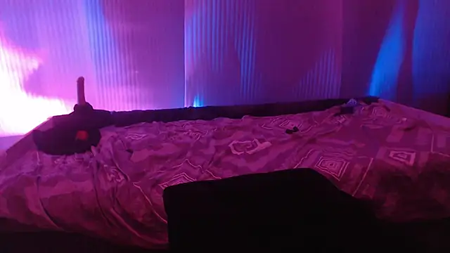 wowmelikez online show from March 2, 2025, 1:04 am