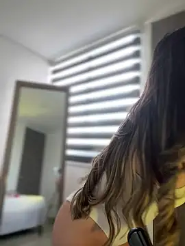 Snapshot of AmmyCollinsW chatting on March 5, 2025, 8:53 pm AmmyCollinsW online show from March 5, 2025, 8:53 pm