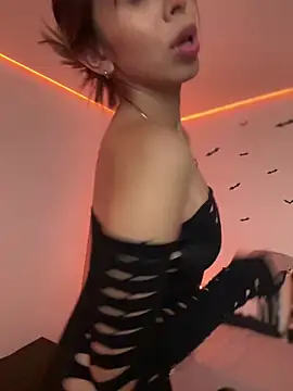 Snapshot of AmmyCollinsW chatting on October 26, 2025, 12:11 am AmmyCollinsW online show from October 26, 2025, 12:11 am