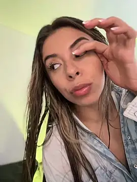 Snapshot of AmmyCollinsW chatting on September 16, 2025, 8:32 pm AmmyCollinsW online show from September 16, 2025, 8:32 pm