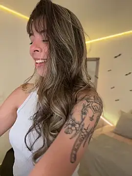 Snapshot of AmmyCollinsW chatting on November 8, 2025, 8:12 pm AmmyCollinsW online show from November 8, 2025, 8:12 pm