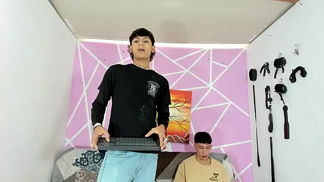 Snapshot of Fresahot2005 chatting on January 27, 2025, 7:13 pm Fresahot2005 online show from January 27, 2025, 7:13 pm