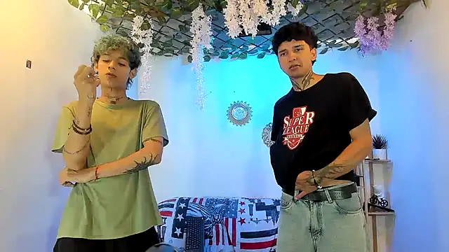 Snapshot of Fresahot2005 chatting on November 5, 2025, 2:31 pm Fresahot2005 online show from November 5, 2025, 2:31 pm