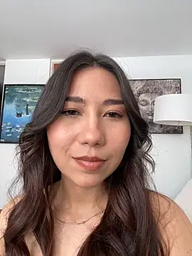 Aimilayne online show from May 3, 2026, 5:27 pm