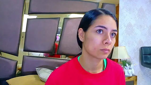 NicoleEsposito online show from April 14, 2026, 12:32 pm