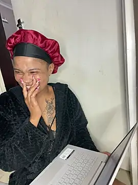 Snapshot of cardibabe chatting on March 14, 2026, 11:00 pm cardibabe online show from March 14, 2026, 11:00 pm