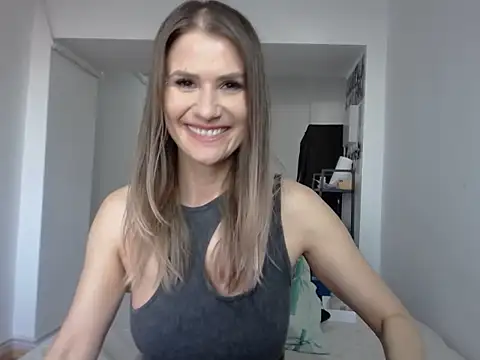 Snapshot of NattyReturn chatting on February 7, 2025, 12:17 pm NattyReturn online show from February 7, 2025, 12:17 pm