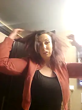 erinSmiles online show from February 6, 2026, 1:40 pm
