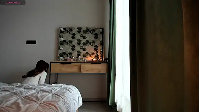 Snapshot of Selena_Rase chatting on January 17, 2026, 5:00 am Selena Rase online show from January 17, 2026, 5:00 am