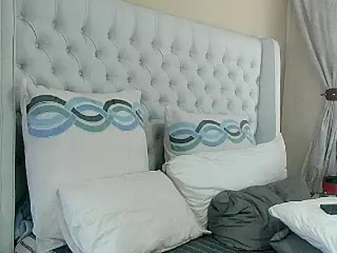 Snapshot of Carocurvy chatting on March 13, 2025, 9:32 am Carocurvy online show from March 13, 2025, 9:32 am
